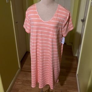Woman’s night shirt new with tag